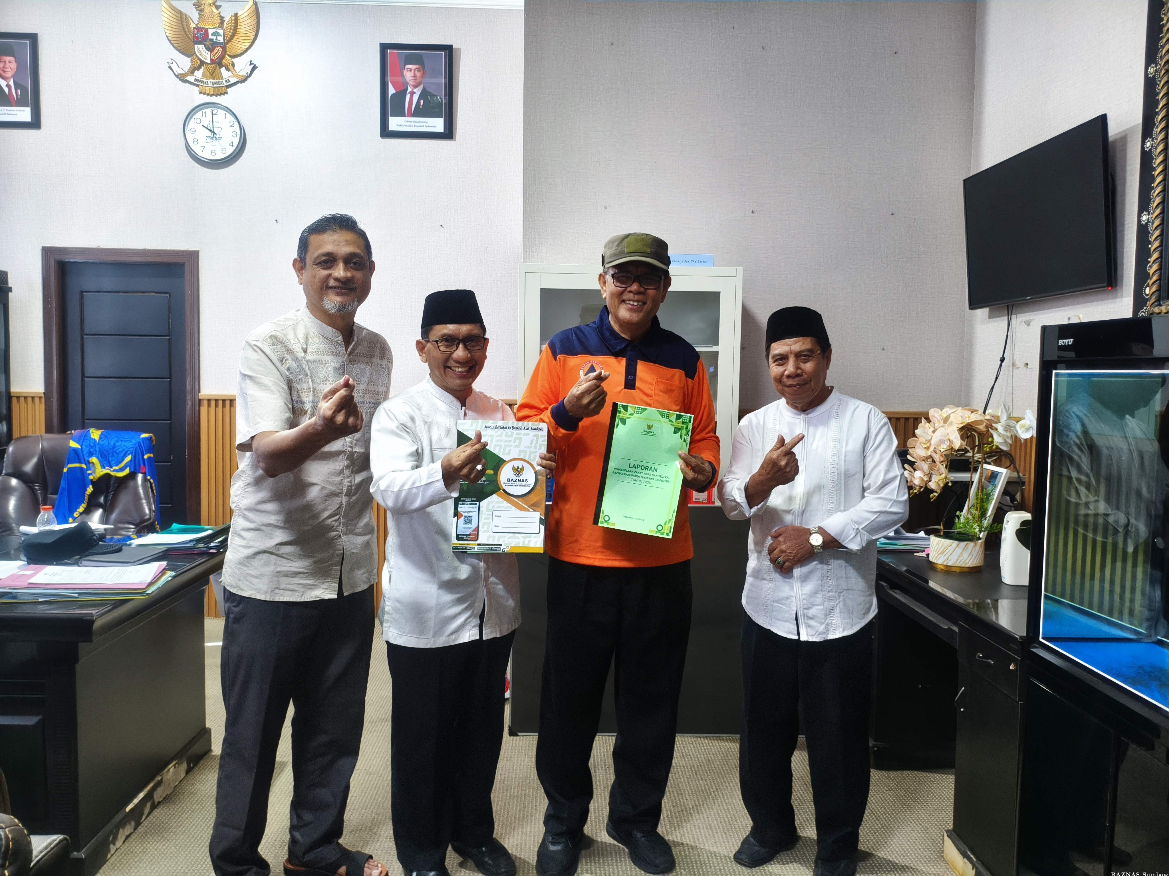 BAZNAS Sumbawa Serahkan Laporan Keuangan dan Pengelolaan ZIS Semester I 2026 kepada Bupati