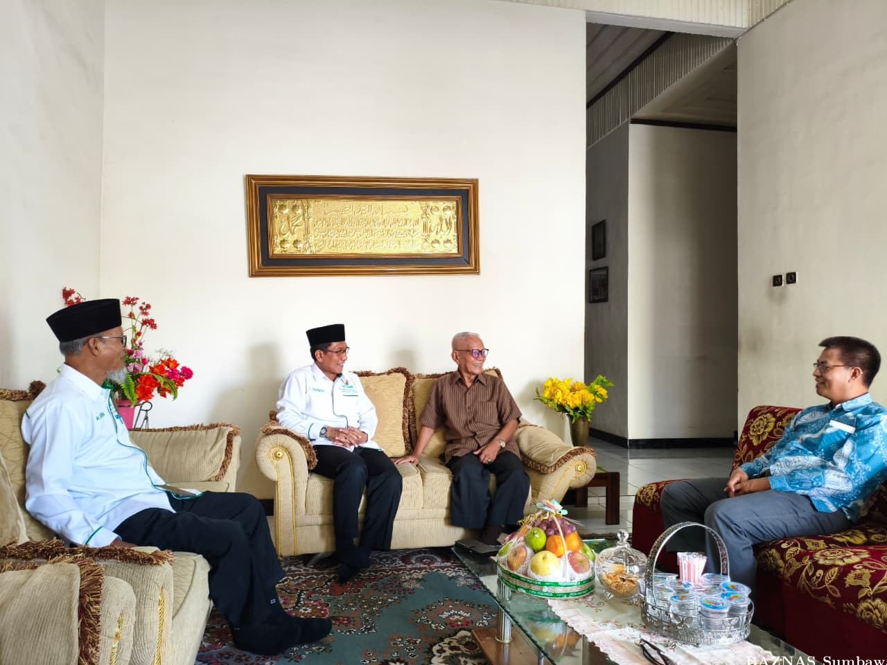 BAZNAS Sumbawa Pererat Silaturrahim dengan Tau Loka H Umar Hasan, Tuai Apresiasi atas Kinerja BAZNAS