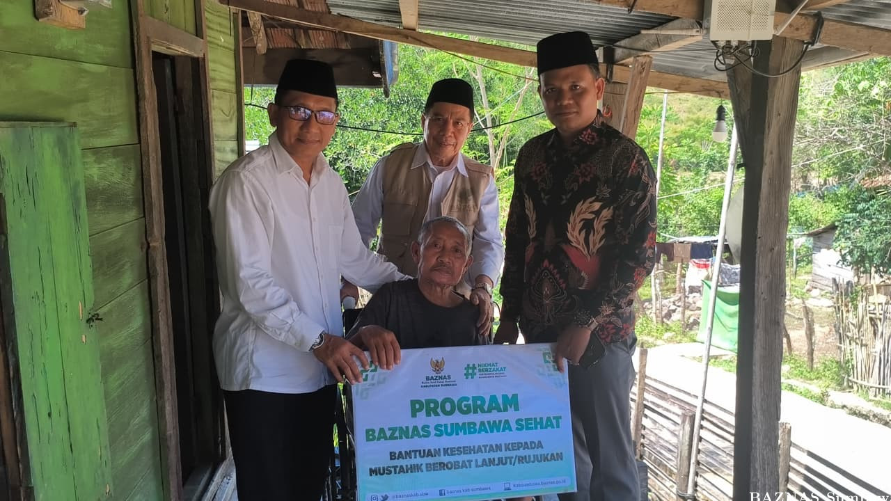 BAZNAS Sumbawa Serahkan Bantuan Kursi Roda untuk Dua Warga Desa Sabeok, Wujud Kepedulian Nyata kepad