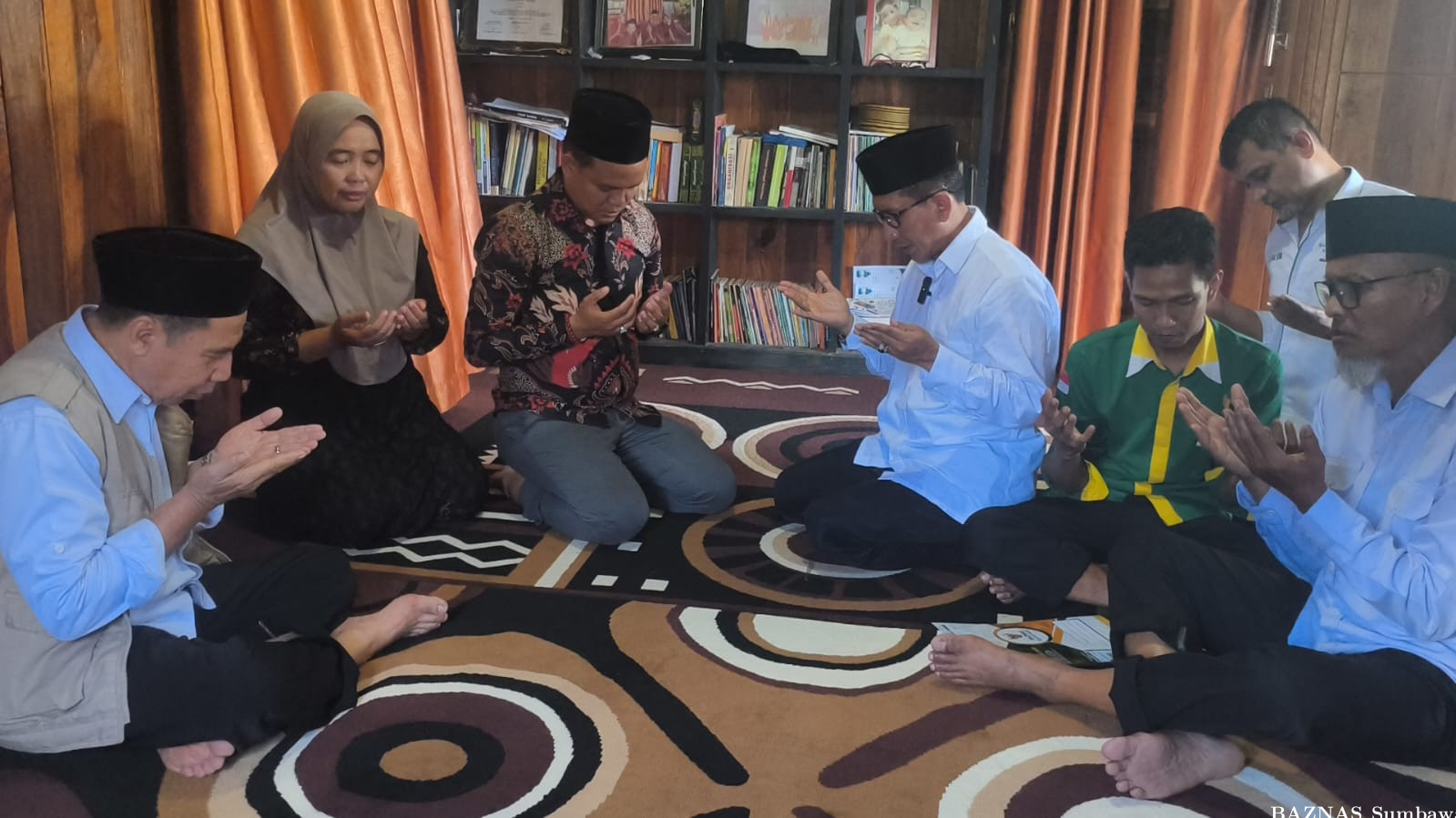 Kepala Desa Sabeok Tunaikan Zakat Mal Melalui BAZNAS Kabupaten Sumbawa, Wujud Keteladanan bagi Masya