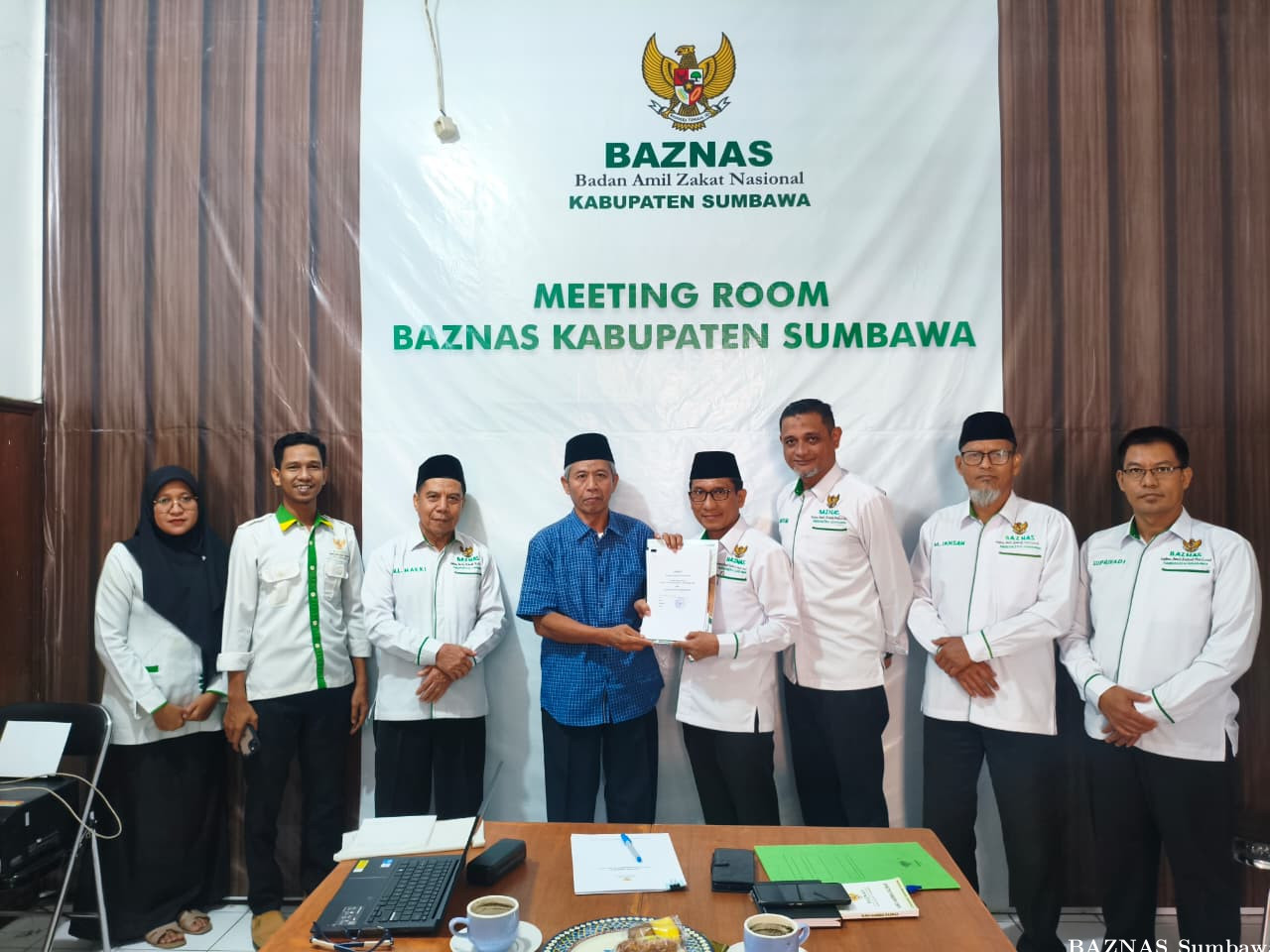 Perkuat Kepercayaan Publik, Laporan Keuangan BAZNAS Sumbawa Raih Opini Wajar dari Auditor Independen