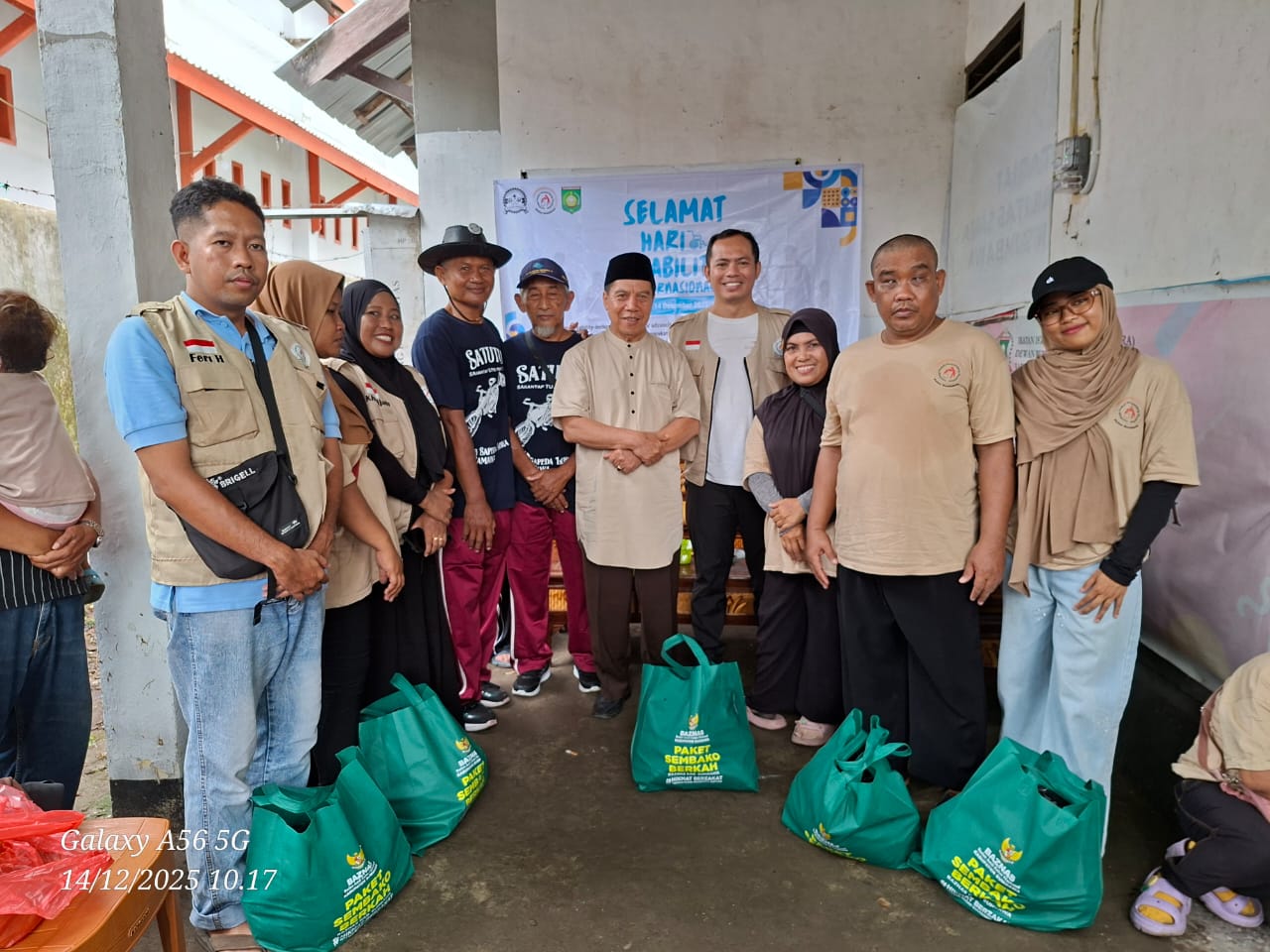 Peringati Hari Disabilitas Internasional, BAZNAS Kabupaten Sumbawa Hadir Bersama Penyandang Disabili